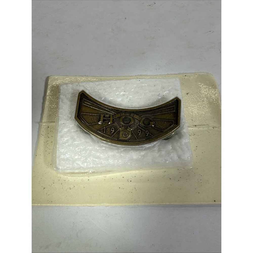 Harley Owners Group HOG  1999 Member Pin Gold Tone  Vintage  Motorcycle
